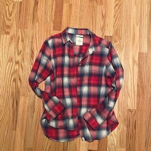 American Eagle Boyfriend Fit red white & blue flannel SIZE: L CONDITION: good